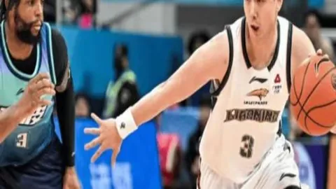 英足总指控佩德罗-内托红牌辱骂裁判未离场