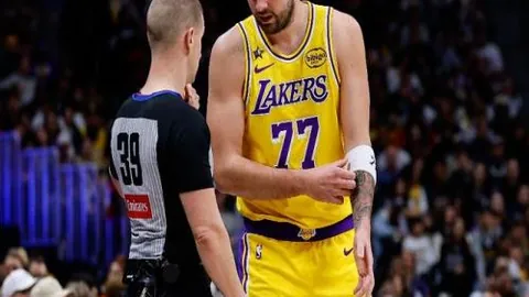 “土超焦点对决：开塞利体育与高卡尔激战正酣，连续13胜悬念揭晓！”